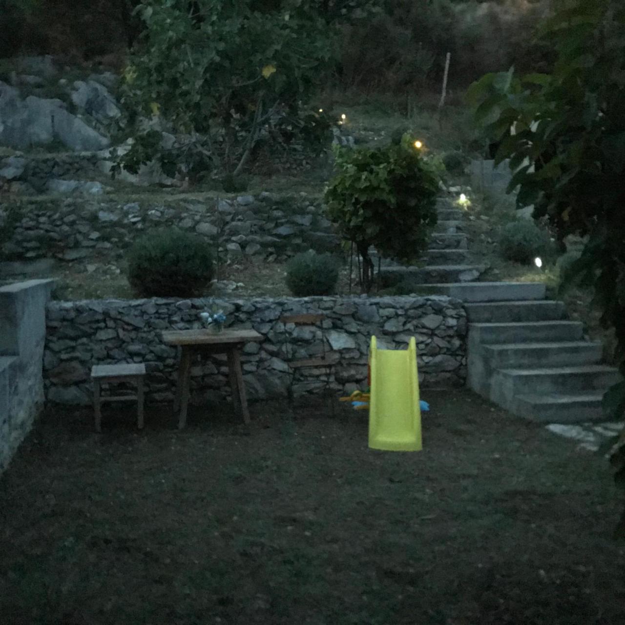 Charismatic Garden Cottage With Sea View Lokva Rogoznica Exteriér fotografie
